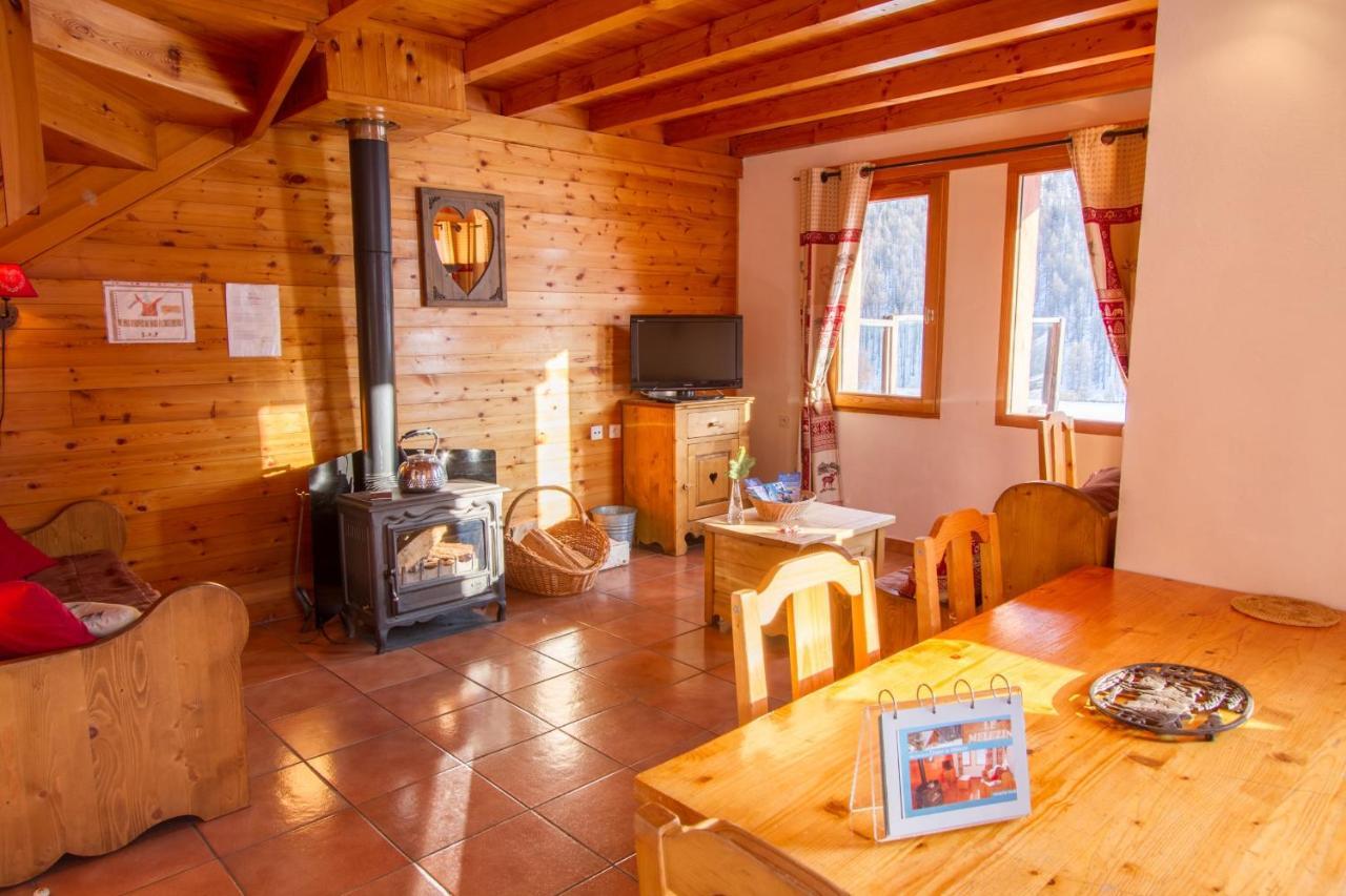 Chalet Le Melezin Hameau Des Chazals Nevache Hautes Alpes מראה חיצוני תמונה